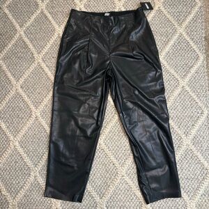 NWT! DKNY Faux Leather Shiny Elastic Waist Black Women's Pants - Sz L